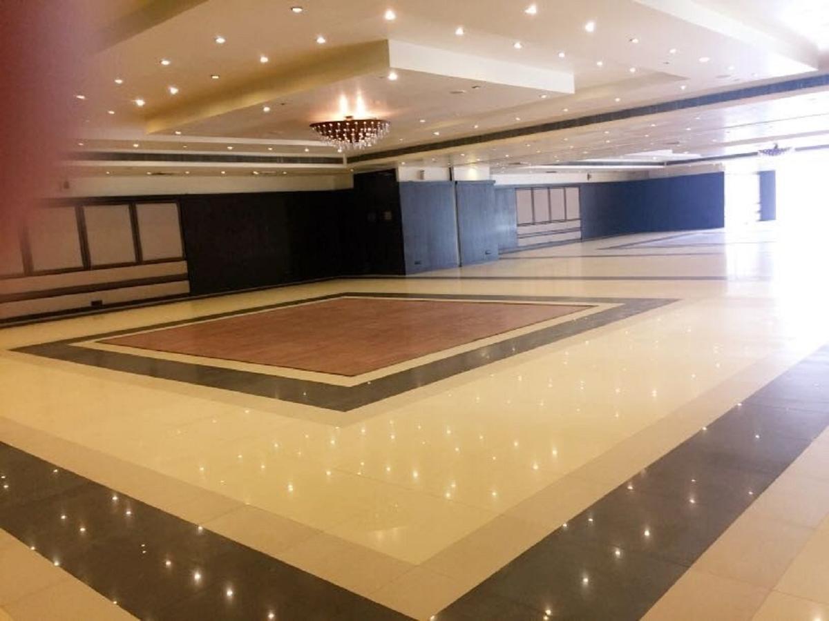 Hotel Vista Ню Делхи Екстериор снимка